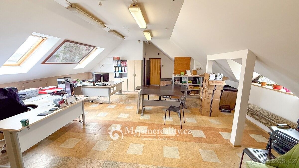 Prodej obchodní prostory - Hybrálec, 586 01