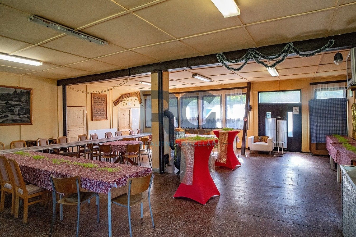 Obchodní prostory, Vojníkov, okres Písek, Jihočeský kraj, 336 m² - 2