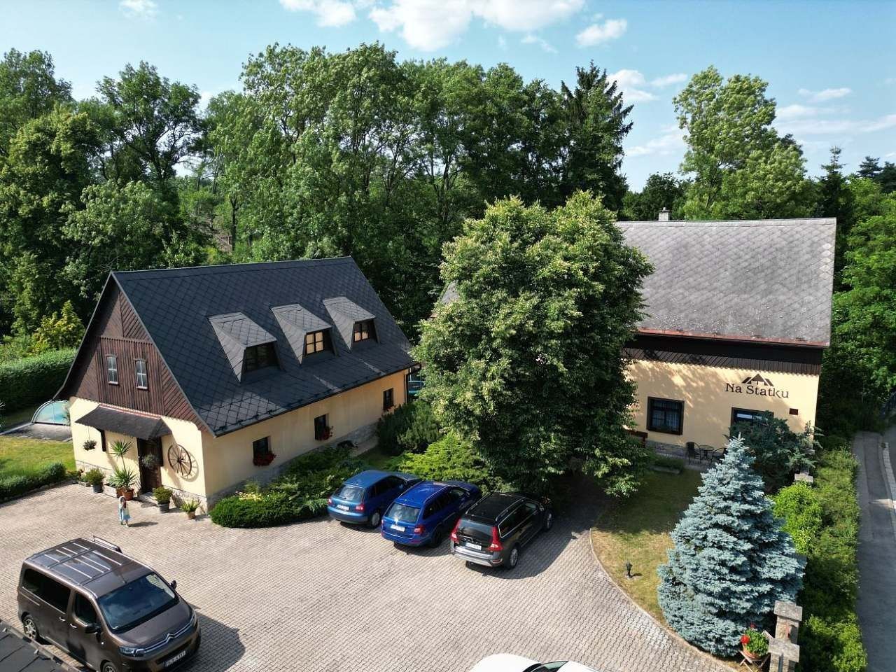 Chaty, Česká Skalice - Zlíč, Královéhradecký kraj - 1