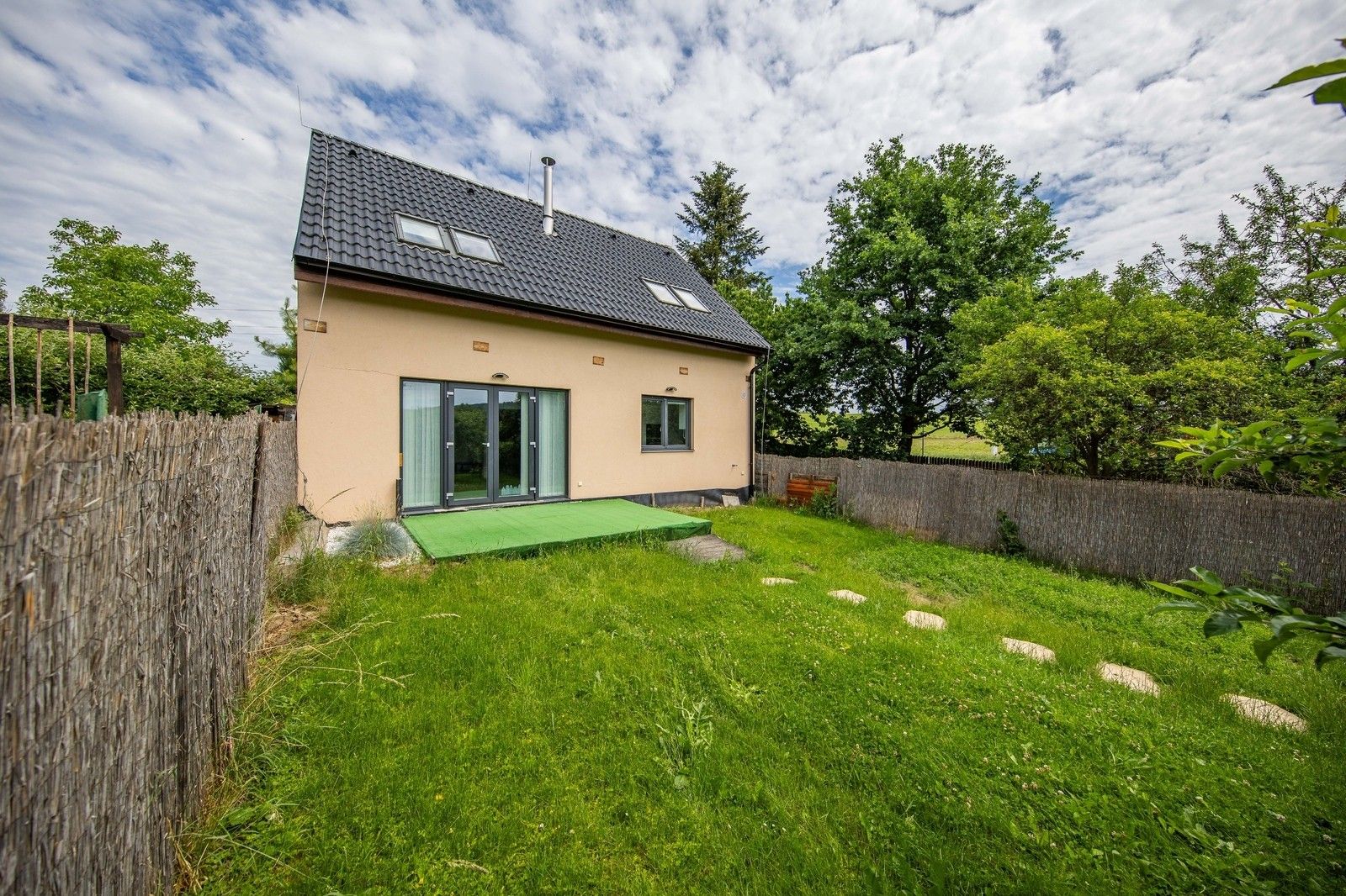 Rodinné domy, Boční, Velký Týnec, 115 m² - 1