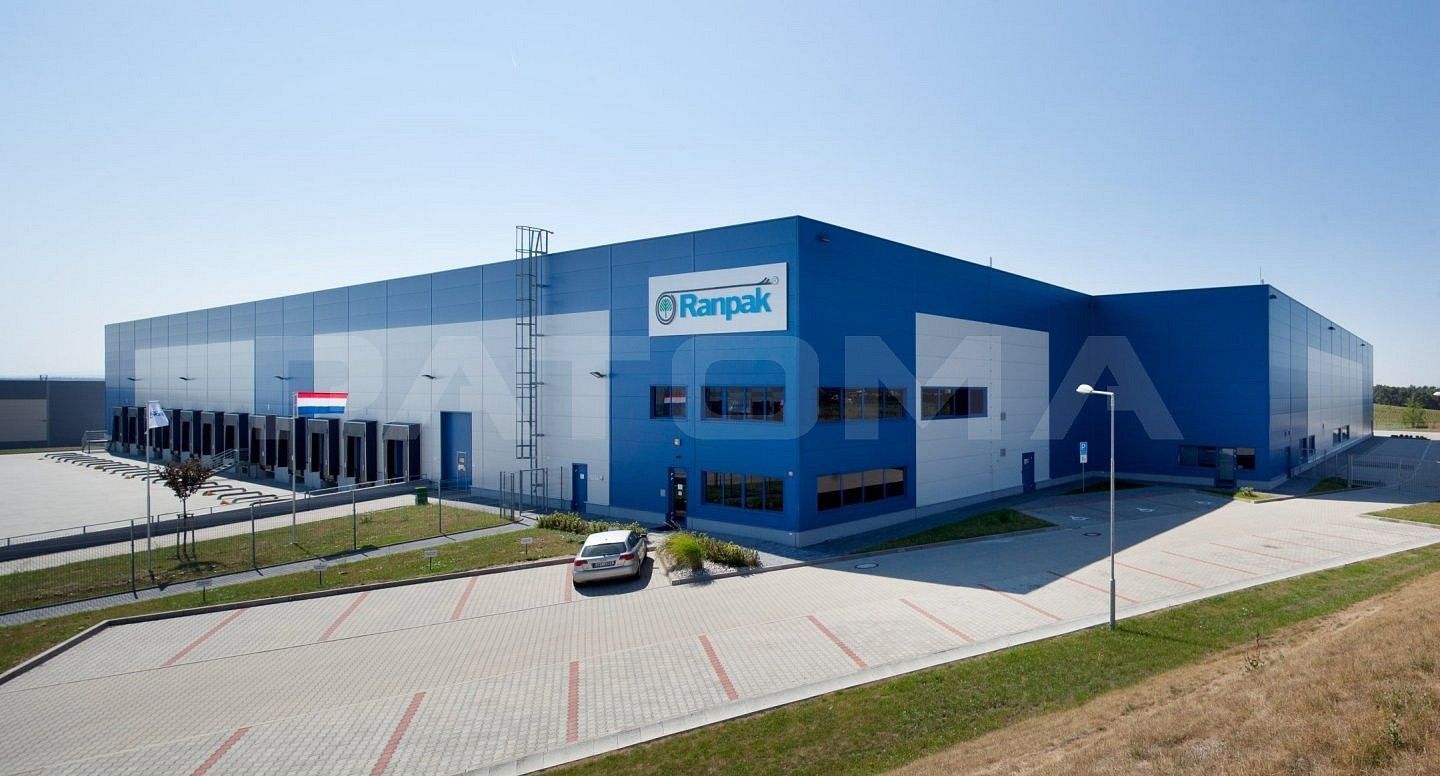 Sklad, 8 727 m²