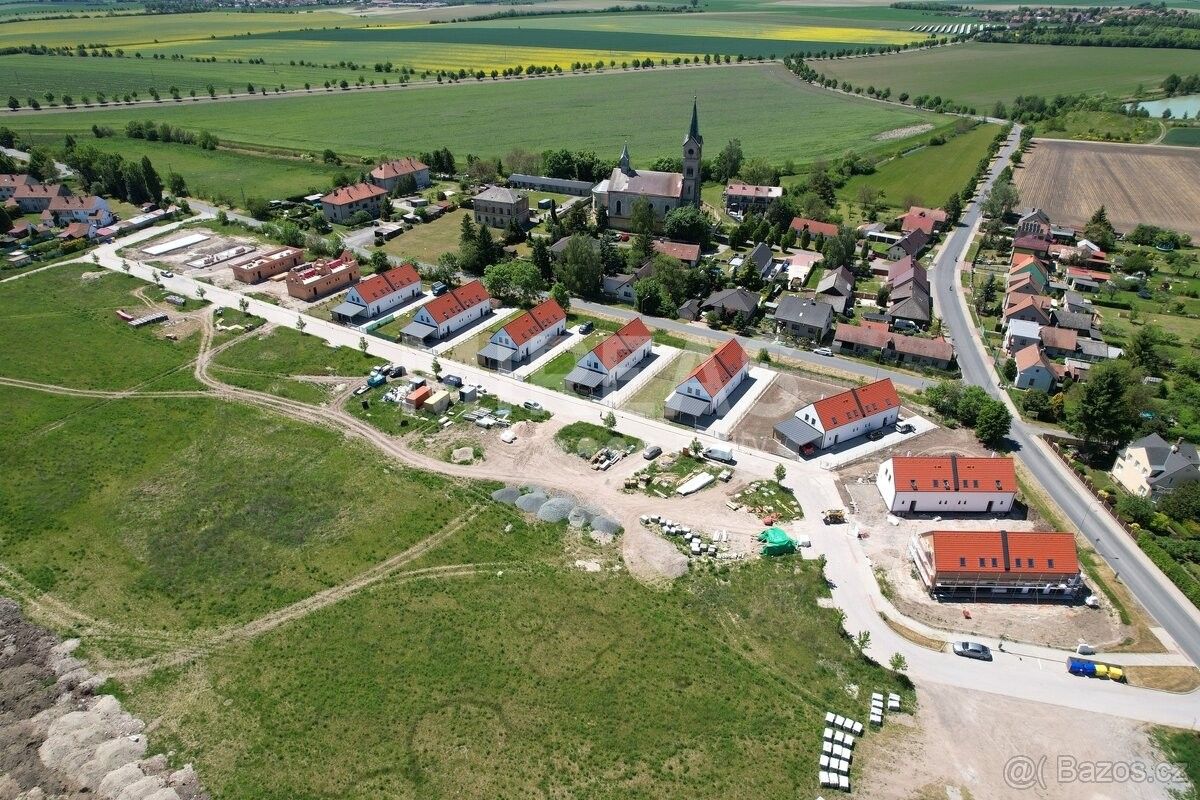 Rodinné domy, Nymburk, 288 02 - 2