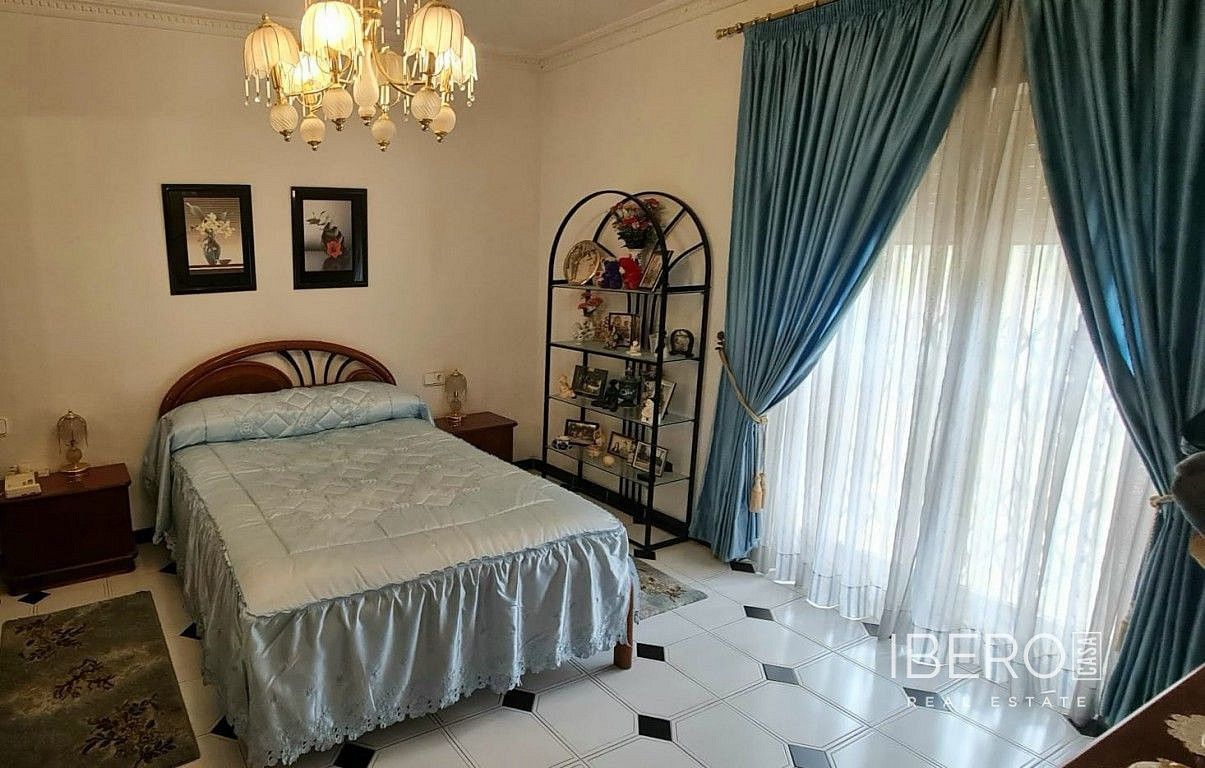 Prodej rodinný dům - Benidorm, ES, 280 m² - 5