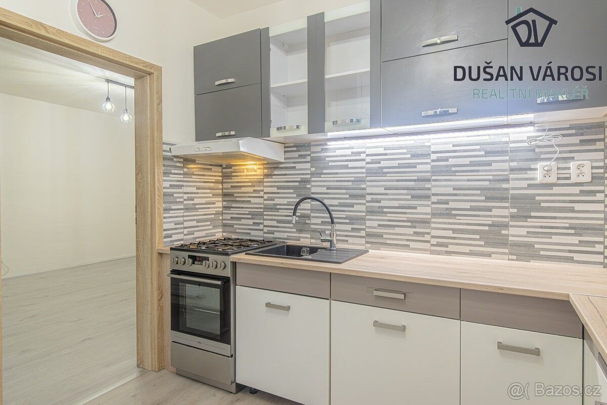 Pronájem byt - Šternberk, 785 01