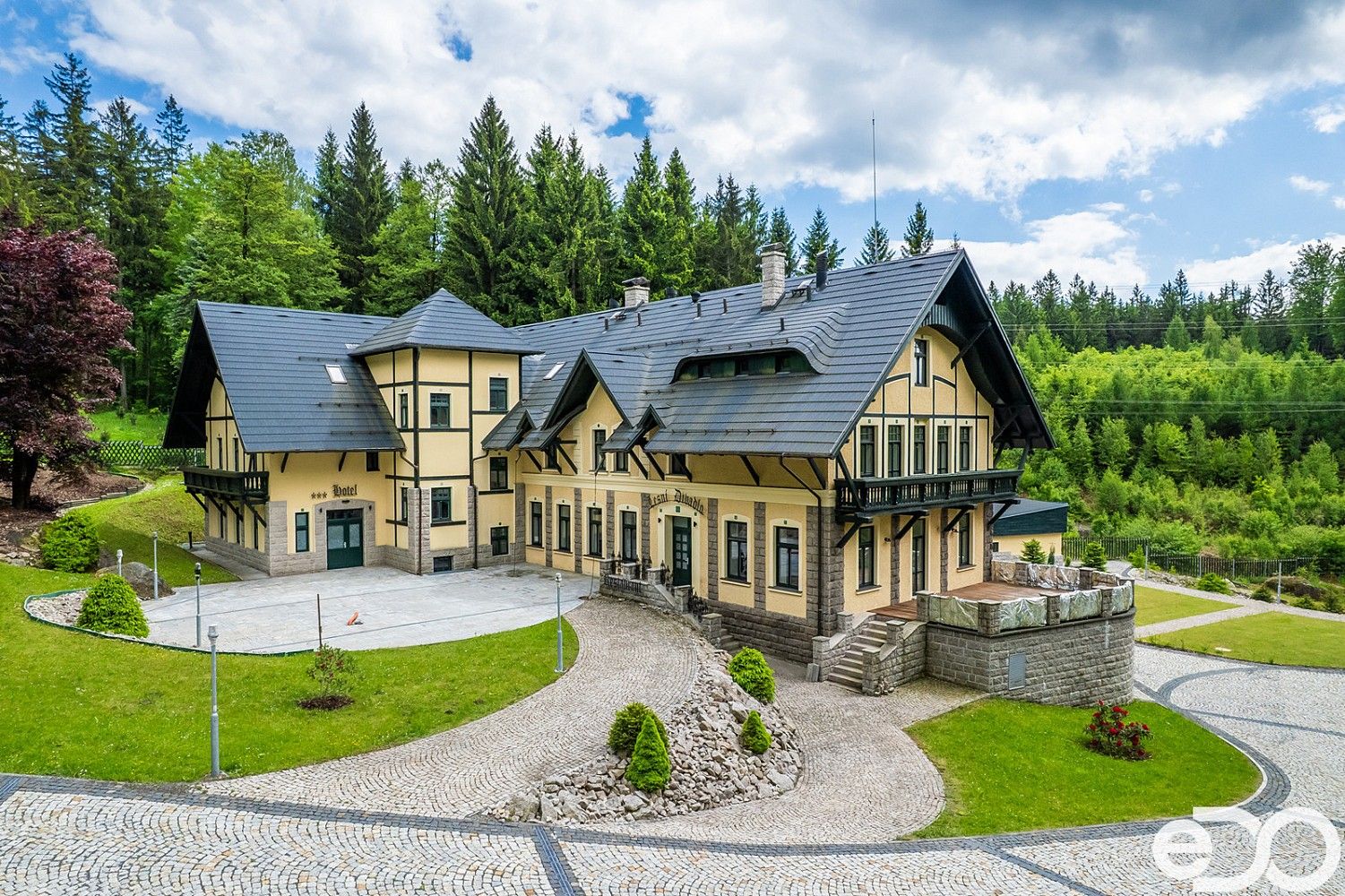 Ubytovací zařízení, Jablonec nad Nisou - Proseč nad Nisou, Liberecký kraj, 2 930 m² - 2