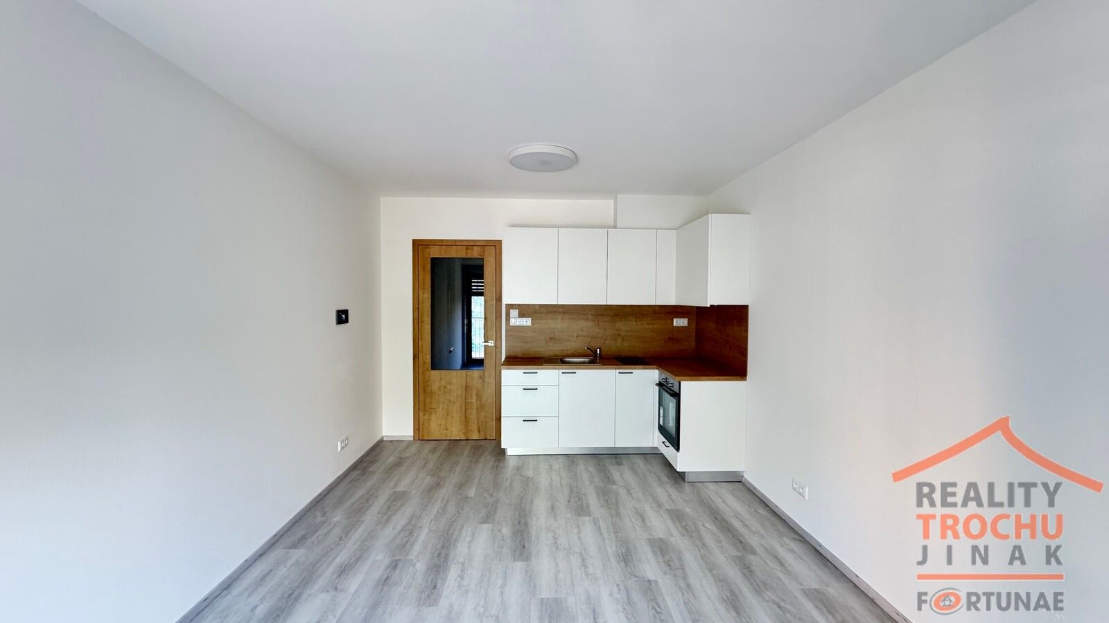 Pronájem byt 1+kk - Pod Zámečkem, Hradec Králové Nový Hradec Králové, 27 m² - 5