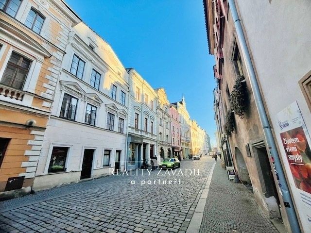 Činžovní domy, Pernštýnská, Pardubice, 450 m²