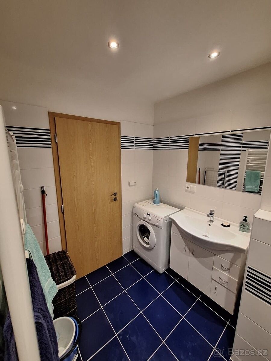 Pronájem byt - Chotěvice, 543 71