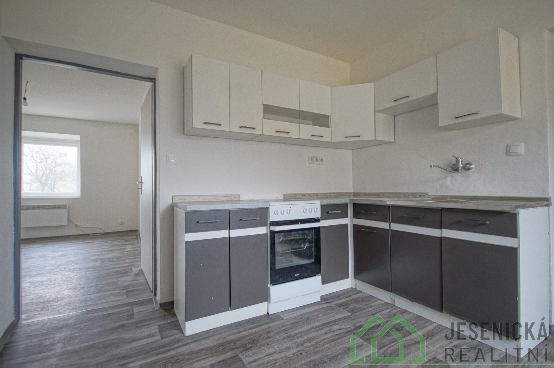 1+1, Vápenná, 42 m²