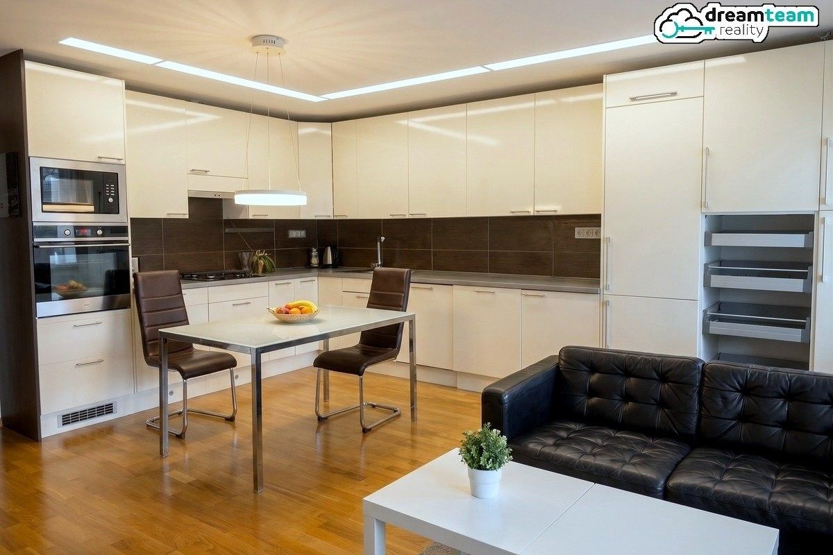 4+kk, 5. května, Rožnov pod Radhoštěm, 75 m² - 1