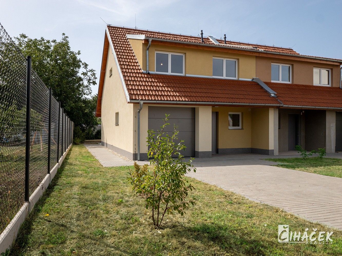 Rodinné domy, Měnín, okres Brno-venkov, 107 m² - 1