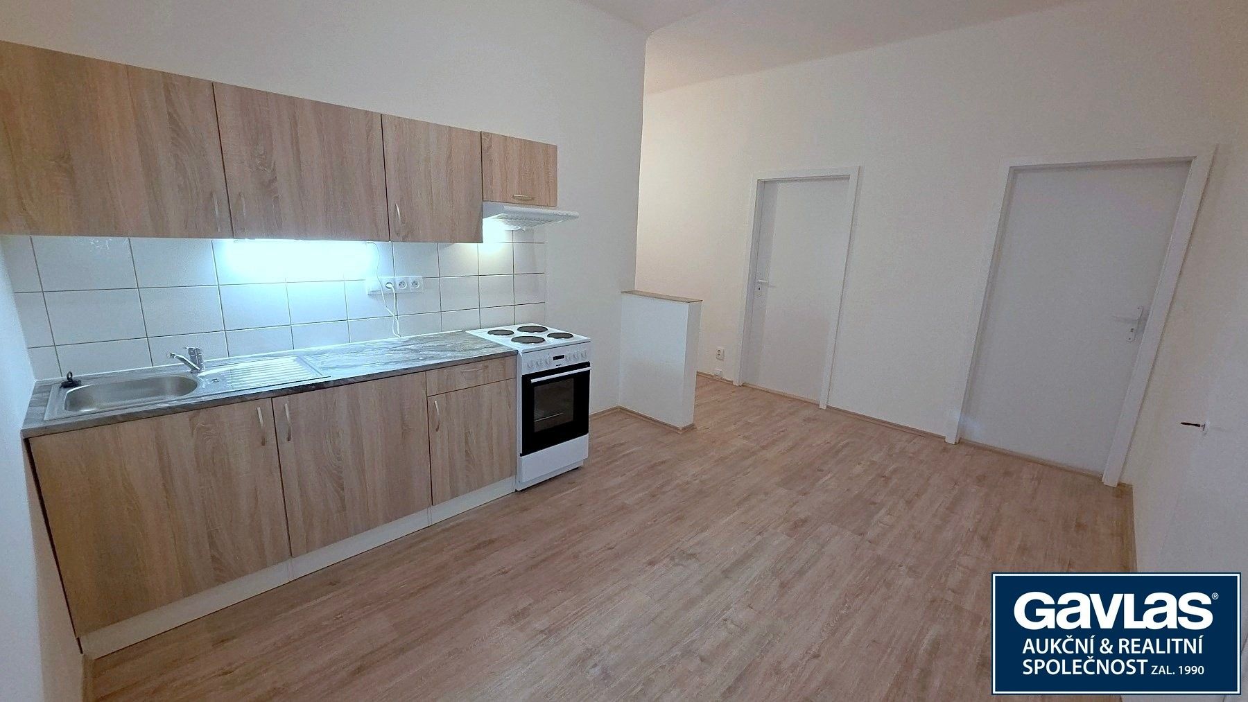 Pronájem byt 2+kk - Hradecká 2339, Praha, 55 m²
