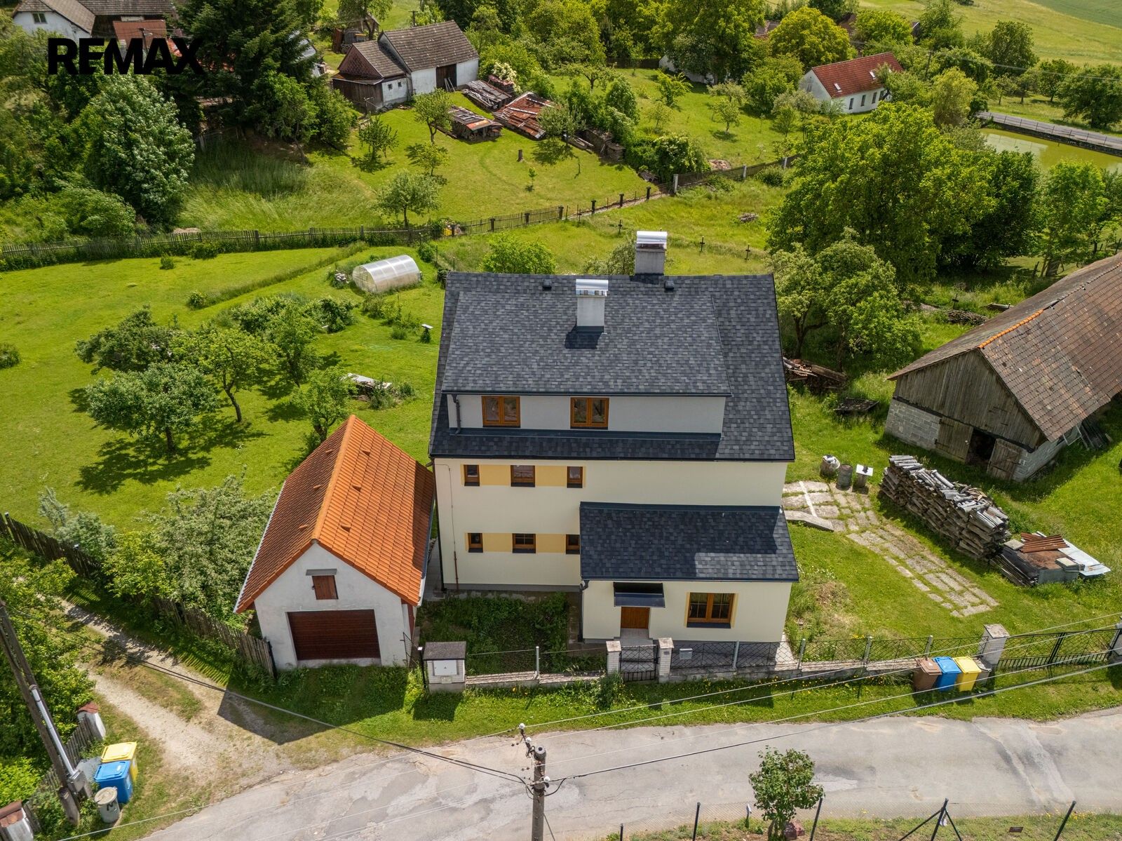 Rodinné domy, Mnich Chválkov, 281 m² - 2