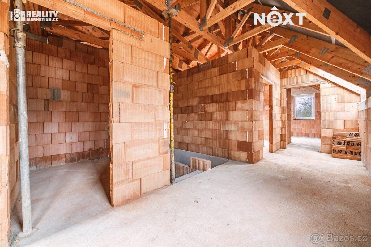 Prodej byt - Rousínov u Vyškova, 683 01