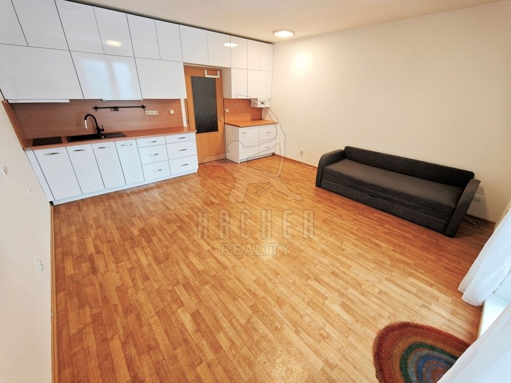 Prodej byt 1+kk - Kamýk, Praha, 37 m²