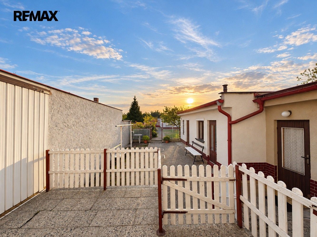 Prodej rodinný dům - Lipová, Spořice, okres Chomutov, 183 m² - 5