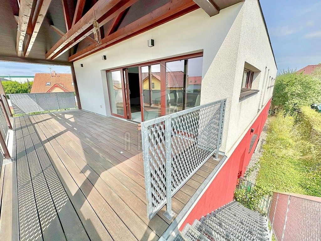 Rodinný dům · 317 m² · Jeneč, okres Praha-západ, Středočeský kraj - 3