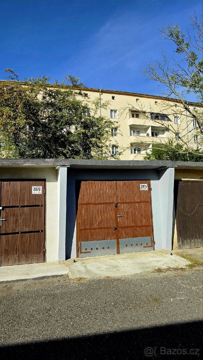 Garáže, Ústí nad Labem, 400 01 - 2