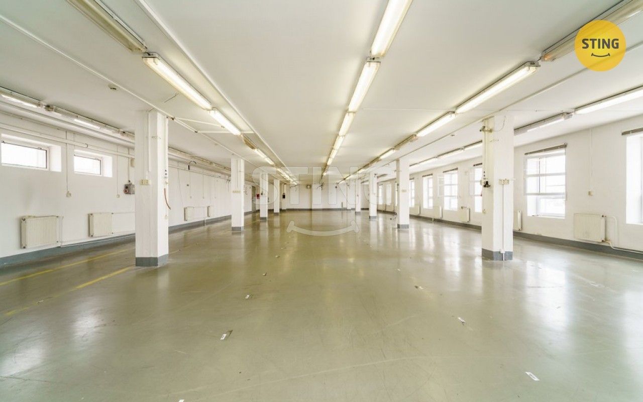 Prodej výrobní prostory - Rybářská, Opava, 7 600 m²