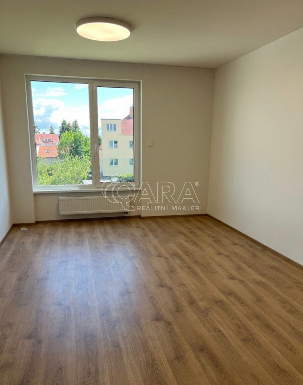 Pronájem byt 1+kk - Ďáblická, Praha, 28 m²