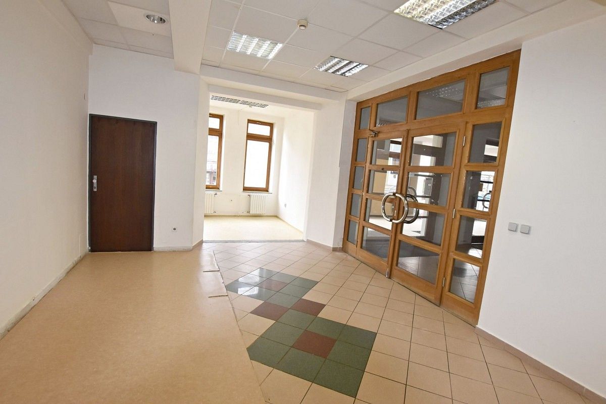 Obchodní prostory, Uherský Brod, okres Uherské Hradiště, Zlínský kraj, 72 m² - 1