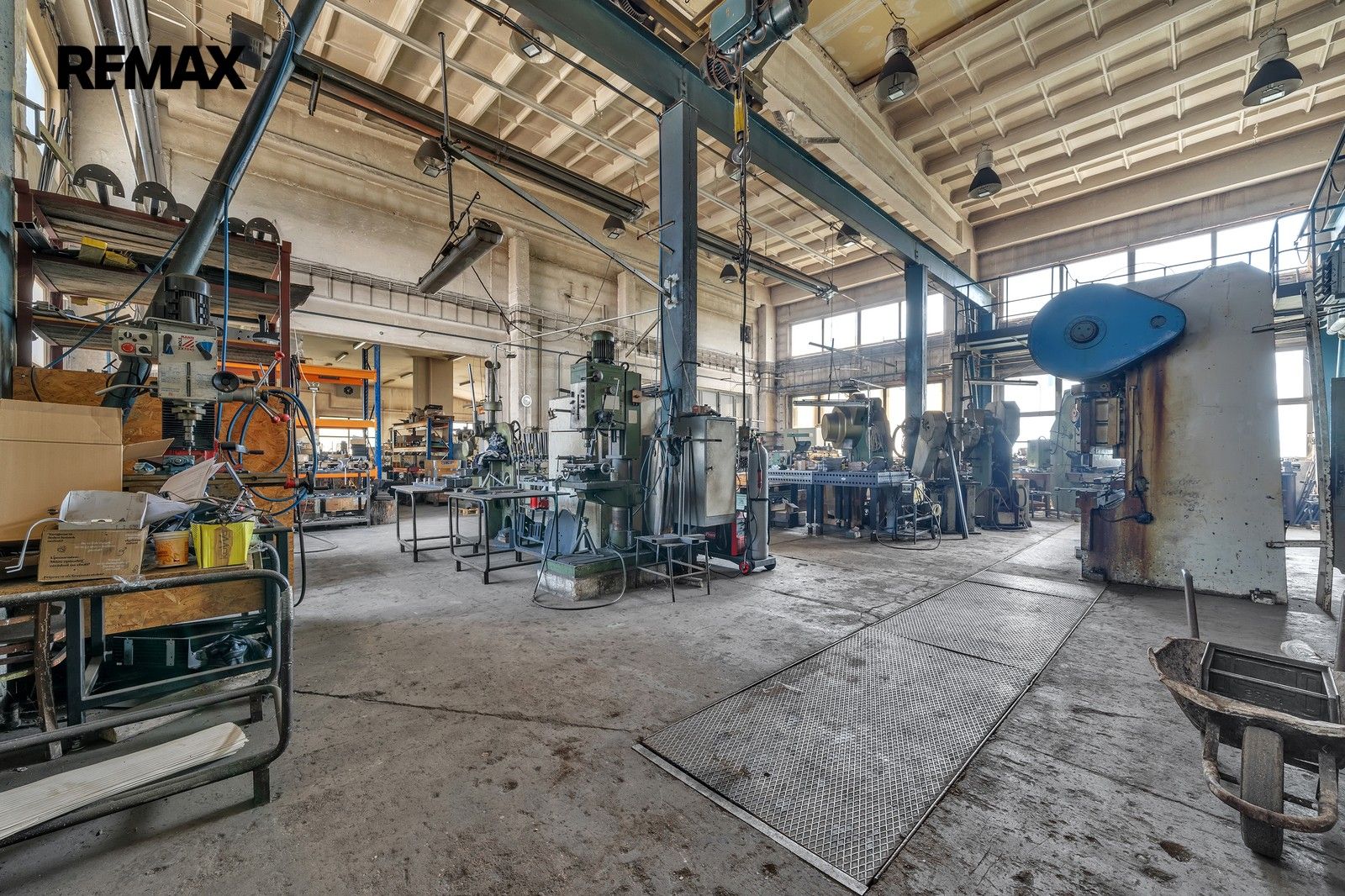 Výrobní prostory · 590 m² · Radim Studeňany - 4