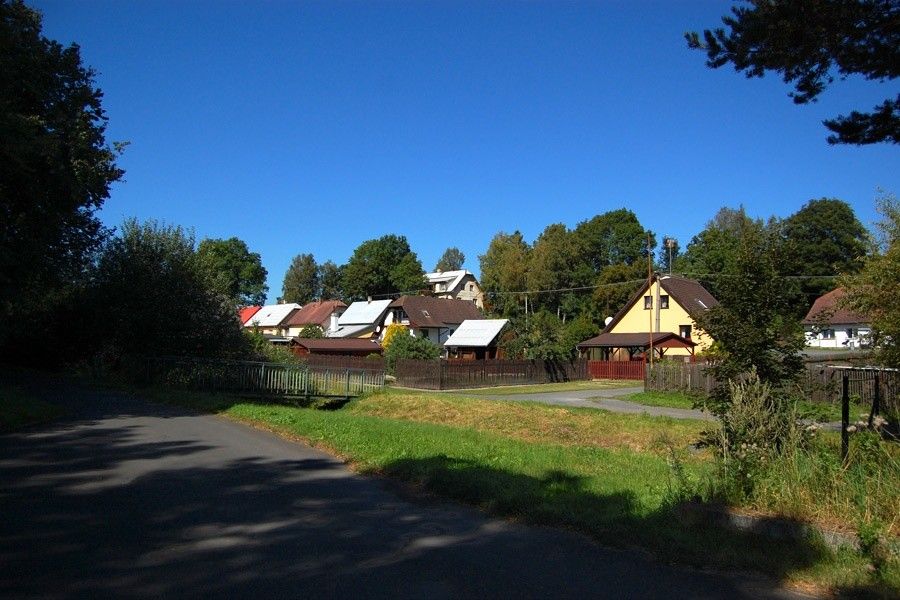 Zahrady, Dvorce u Bruntálu, 793 68