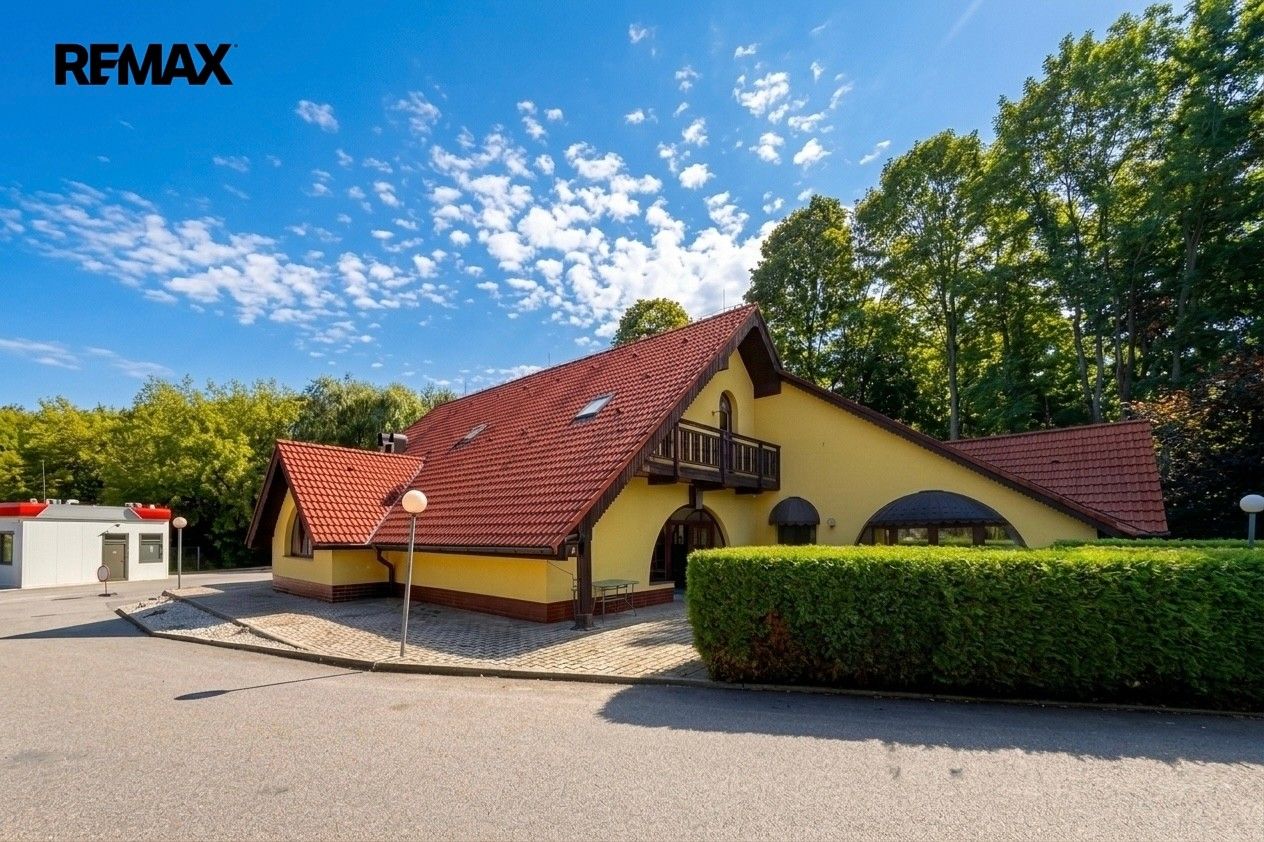 Ubytovací zařízení, 1. máje 595, Vimperk II, 450 m² - 1