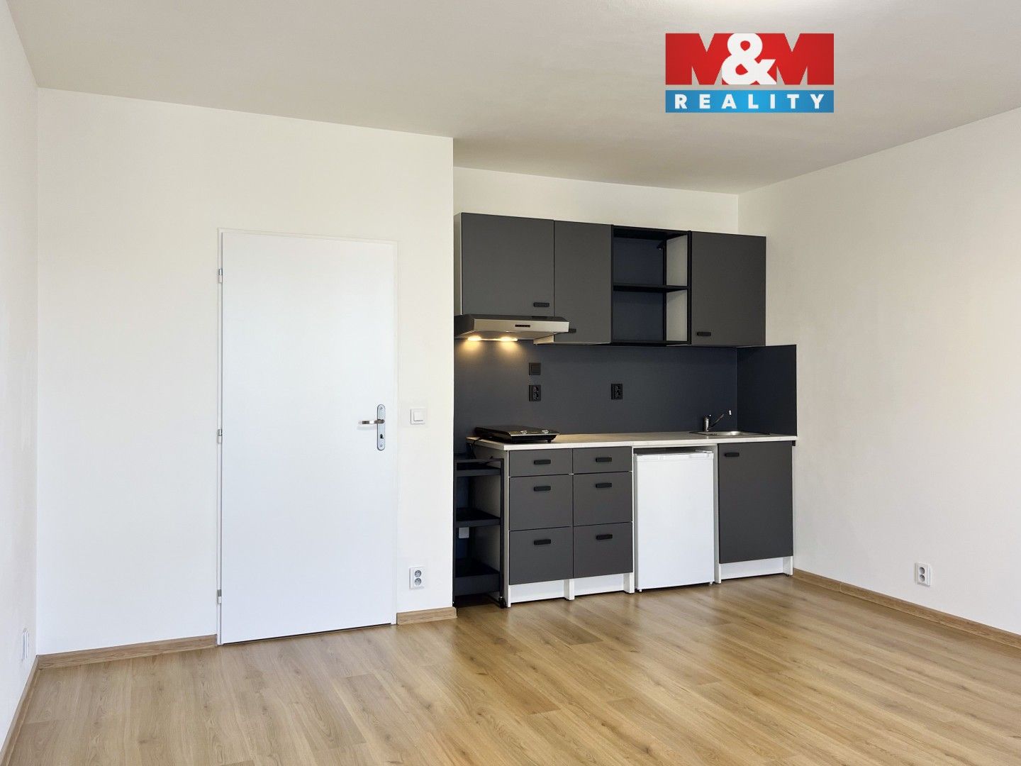 1+kk, Za Mlýnem, Hostivice, 29 m²