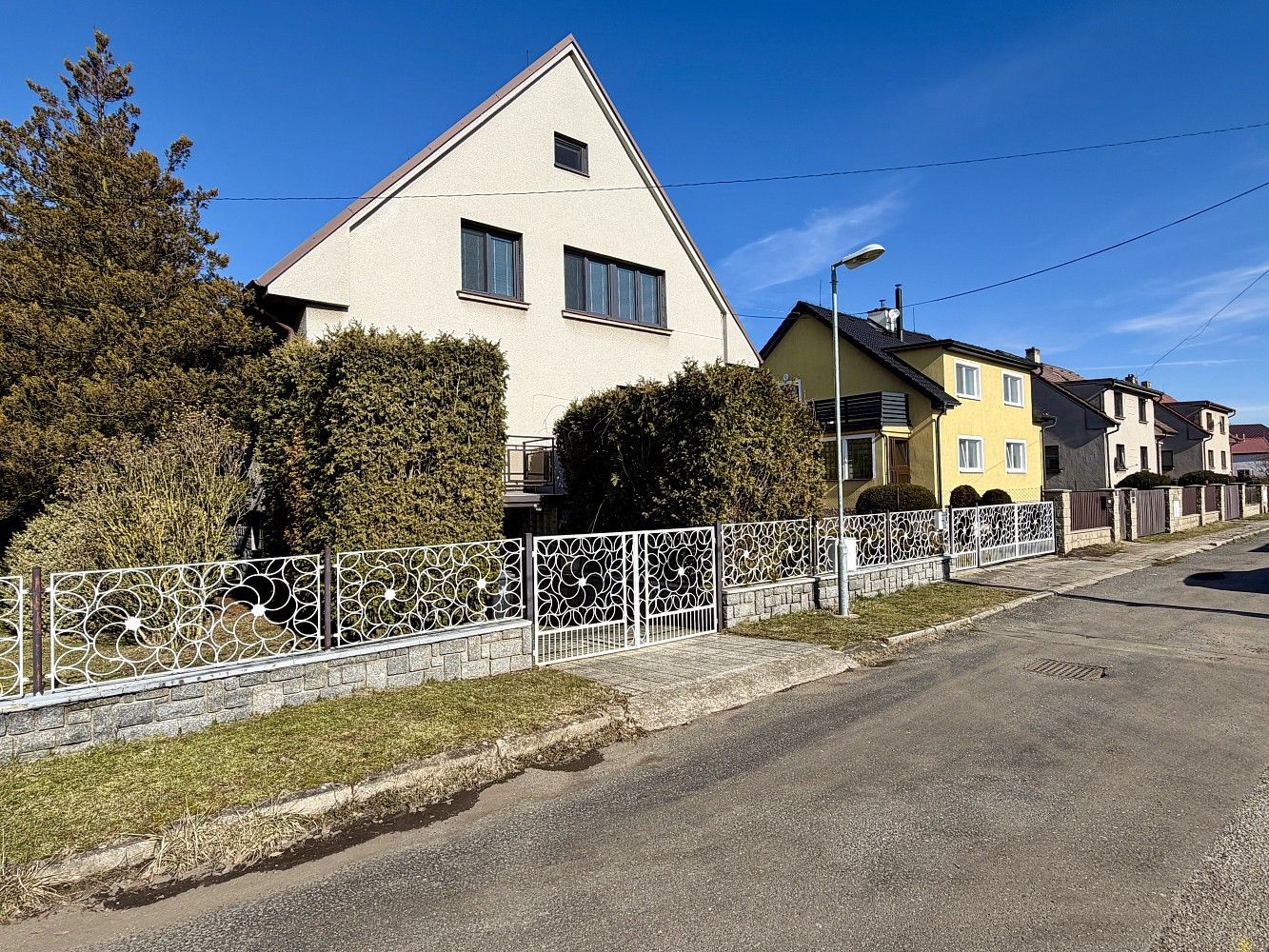 Rodinné domy, Divišov, okres Benešov, Středočeský kraj, 150 m² - 1