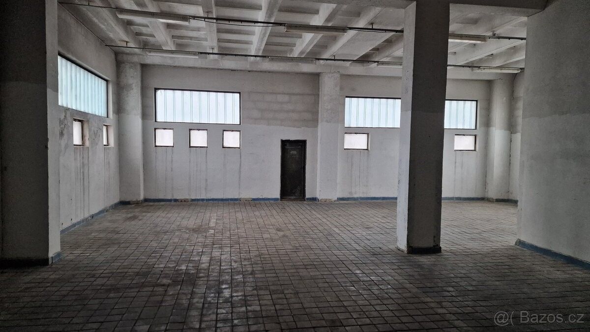 Sklady, Jihlava, 586 01