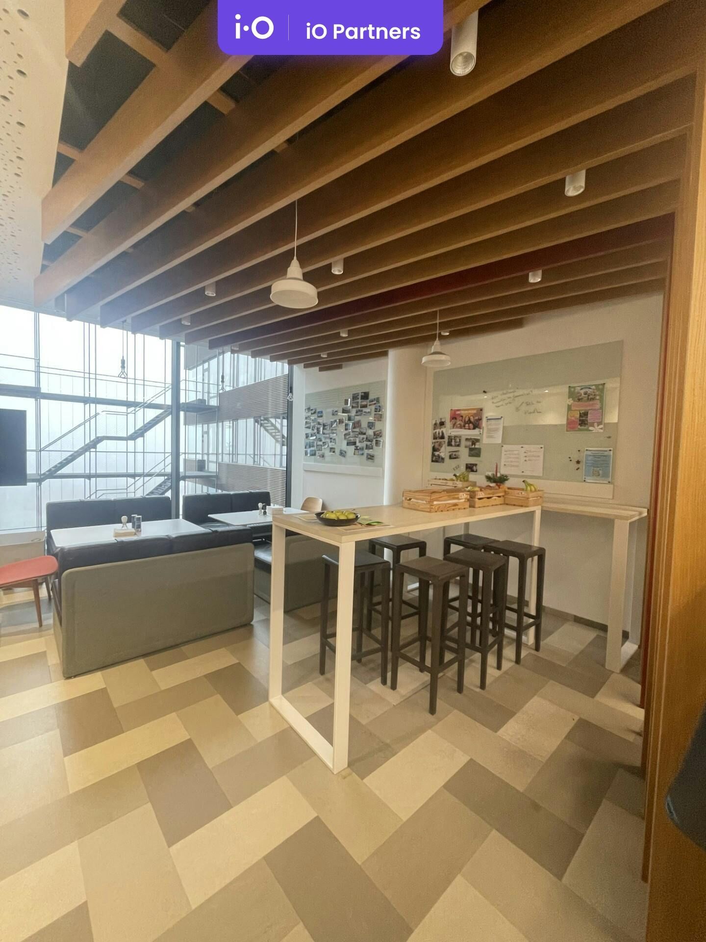 Kancelář · 1 135 m² · Vyskočilova  , Praha Michle - 4