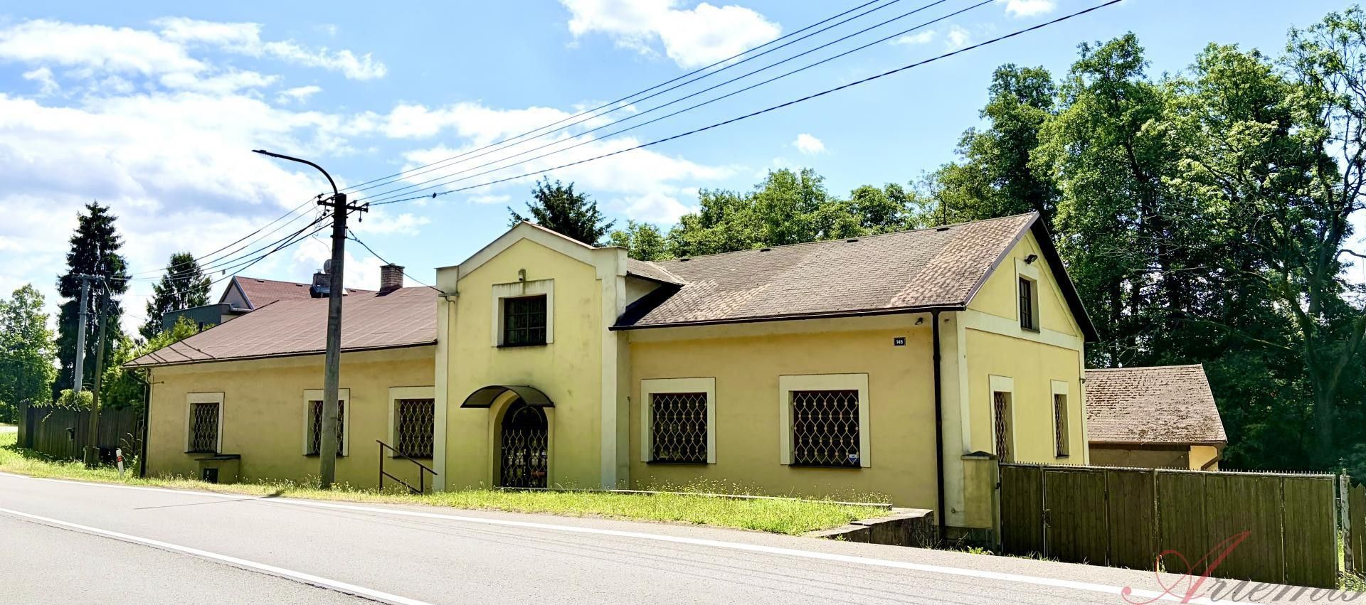 Výrobní prostory, 400 m²