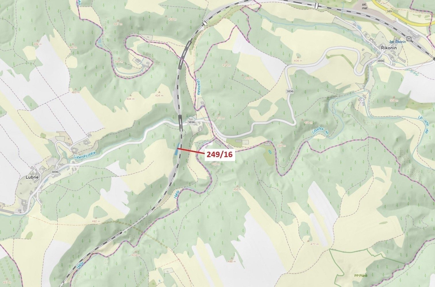 Les, 802 m²