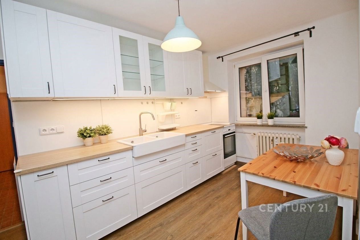 Pronájem byt 3+1 - Klecany, 73 m² - 1
