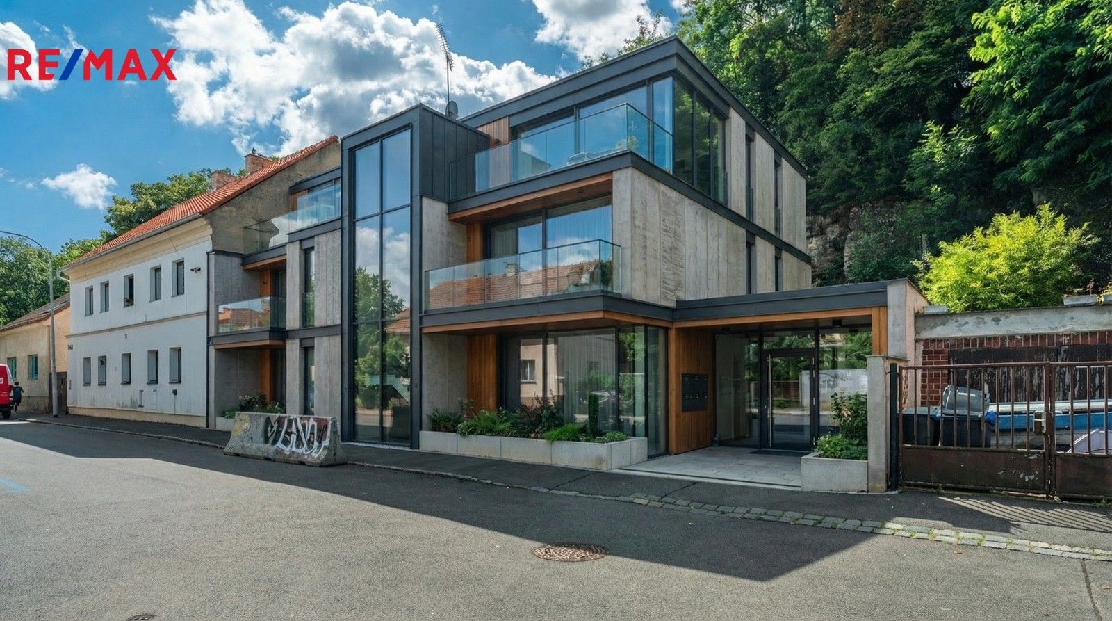 Prodej rodinný dům - Pod novým lesem 70, Praha, 195 m²