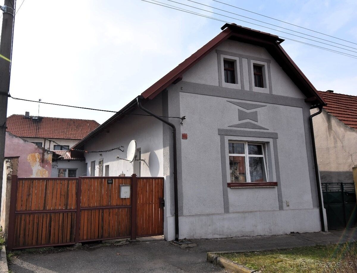 Prodej dům - Kněževes u Rakovníka, 270 01, 198 m²