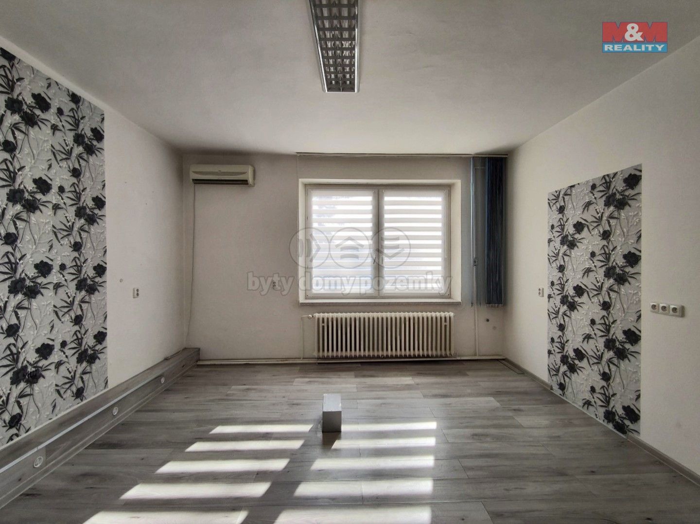 Obchodní prostory, Hviezdoslavova, Ostrava, 24 m²