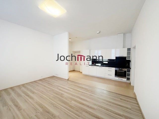 2+kk, J. Š. Baara, České Budějovice, 50 m²