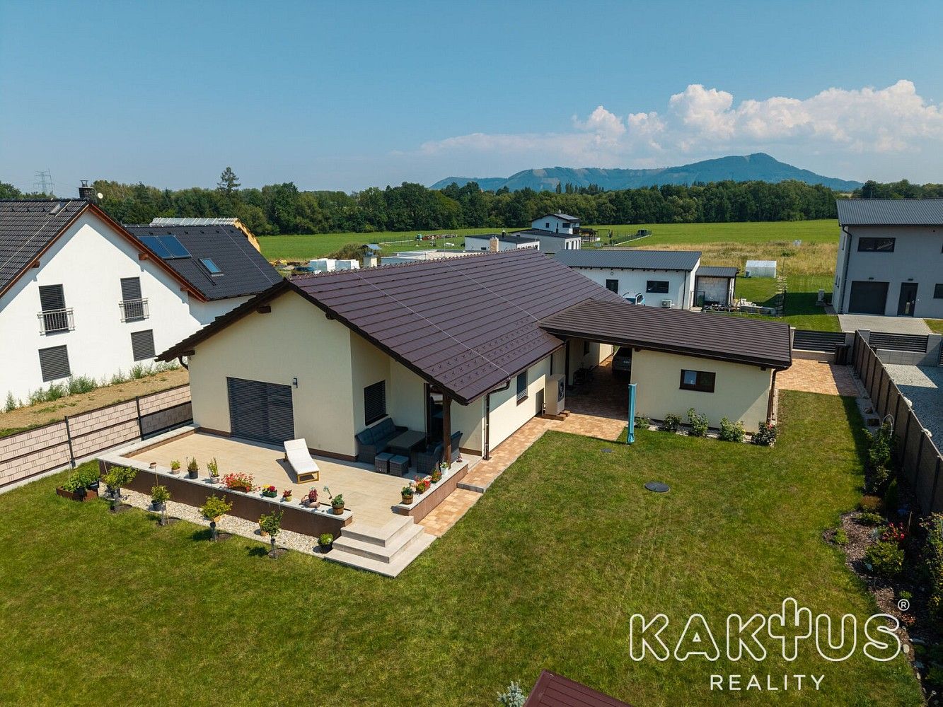 Rodinné domy, Tichá, okres Nový Jičín, 217 m² - 1
