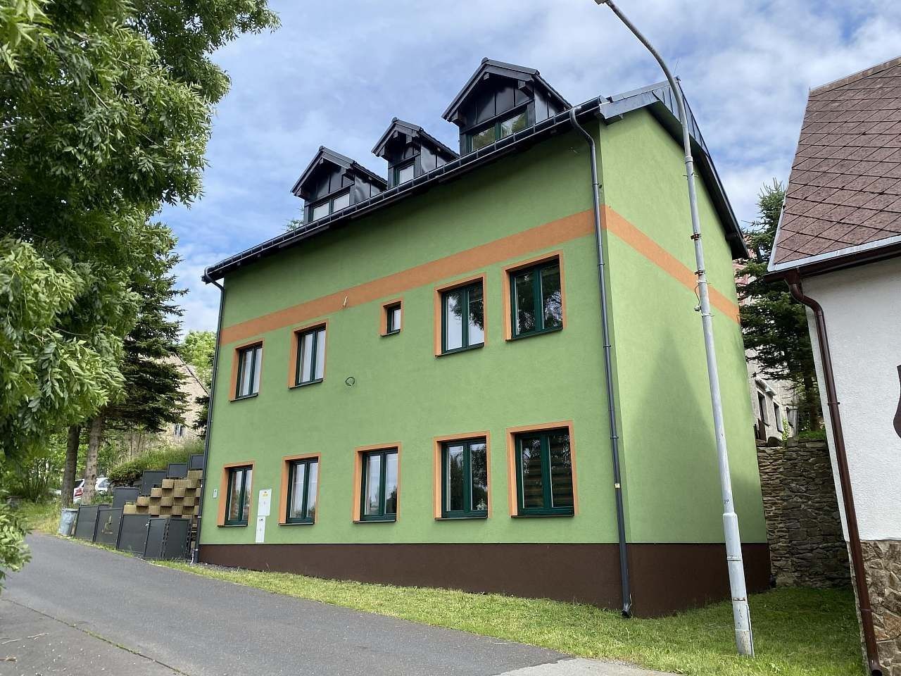 Chaty, Loučná pod Klínovcem, Ústecký kraj - 1