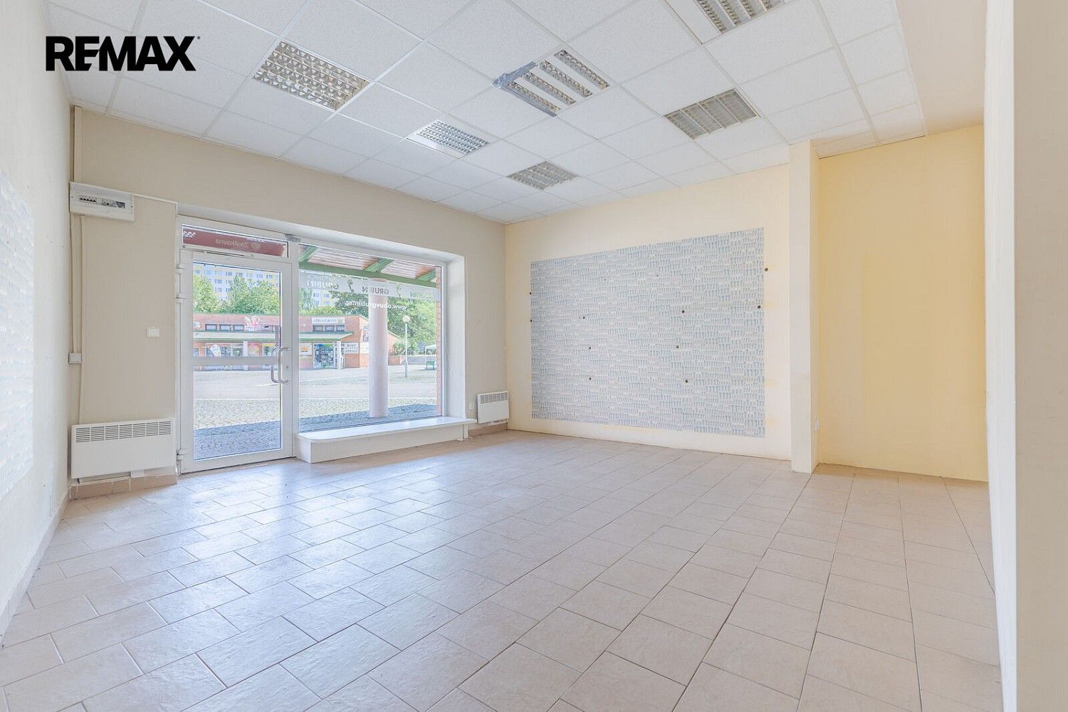 Obchodní prostory, Bronzová, Praha 5 - Stodůlky, 42 m² - 2