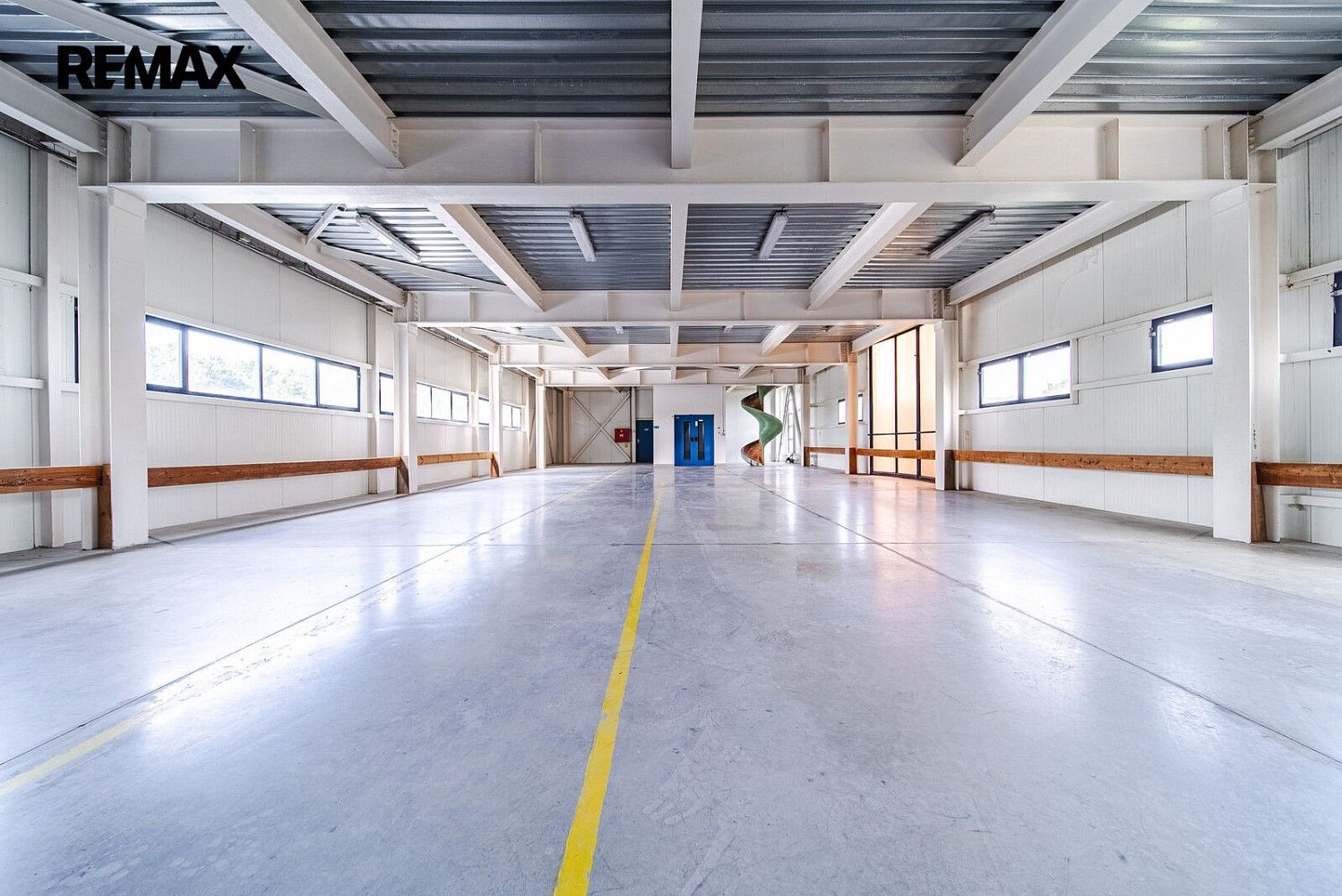 Výrobní prostory, Pouzdřany, okres Břeclav, Jihomoravský kraj, 4 050 m² - 2
