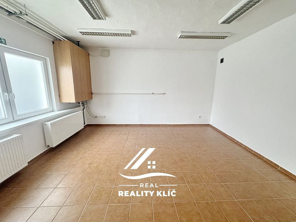 Obchodní prostory, 44 m²