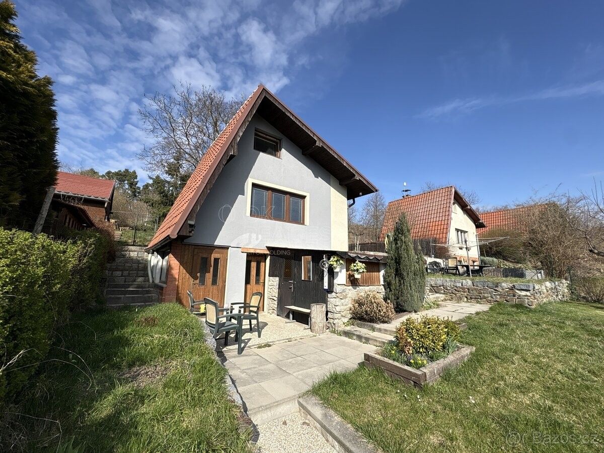 Chaty, Psáry, 252 44 - 1
