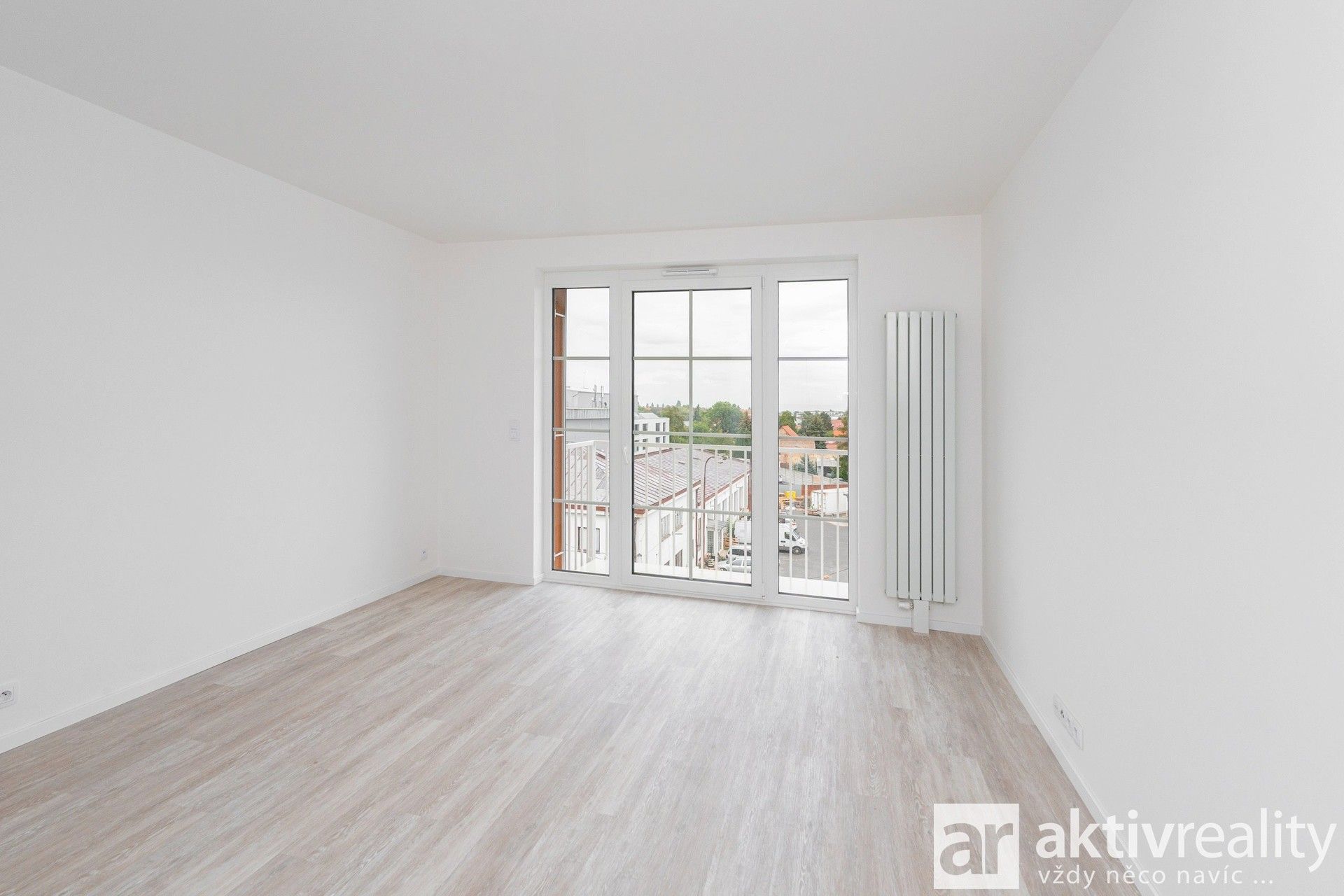 Pronájem byt 2+kk - Mladoboleslavská, Praha, 46 m² - 5