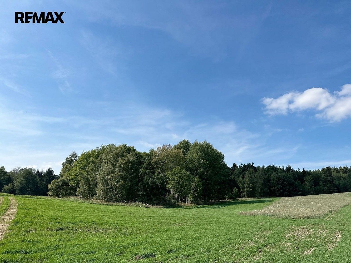 Les, 12 651 m²