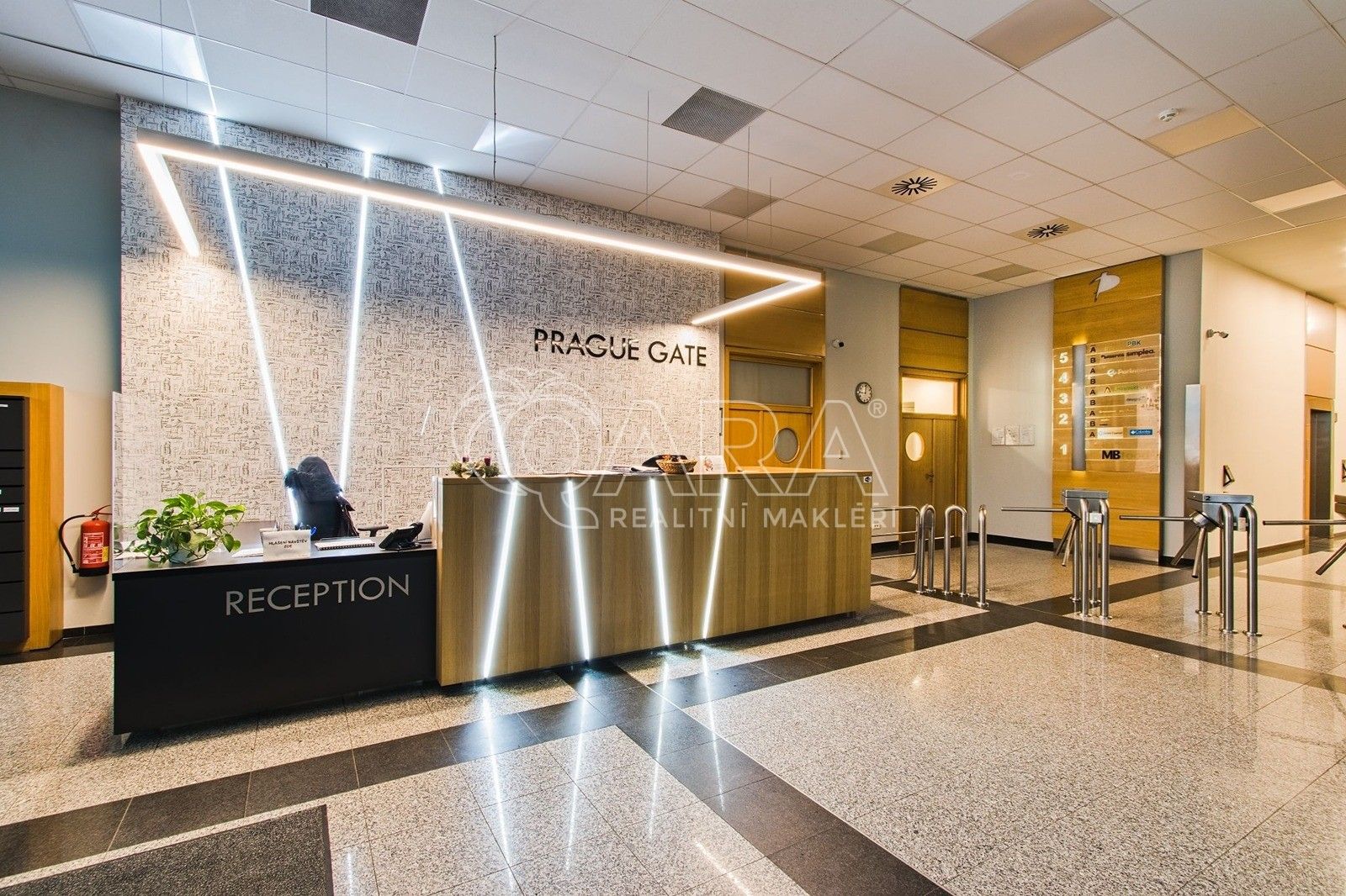 Pronájem kancelář - Türkova, Praha, 500 m²