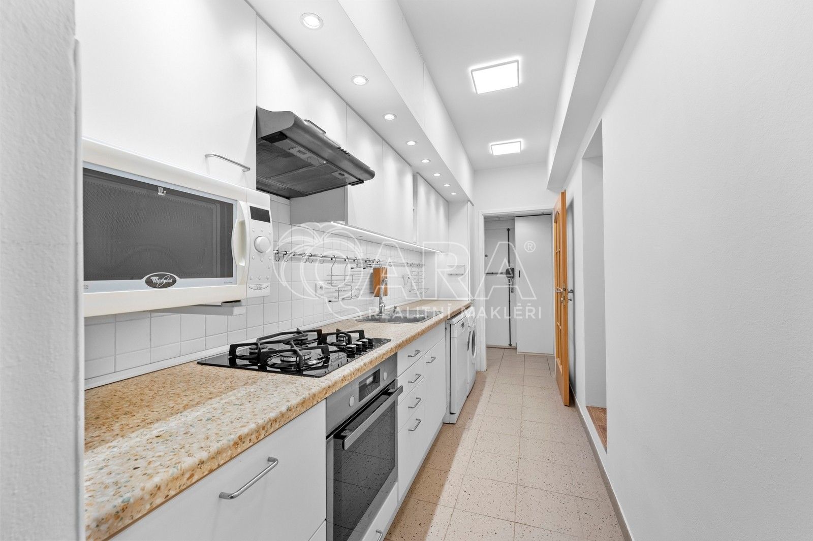 Pronájem byt 4+1 - Černá, Praha, 106 m²