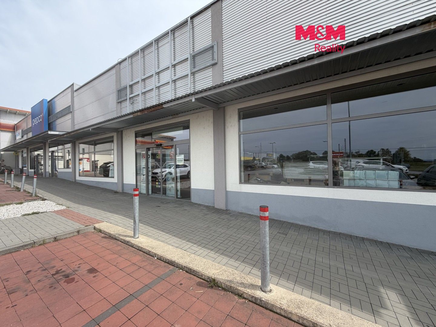 Obchodní prostory, Na Bahnech, Hrdějovice, 420 m² - 1